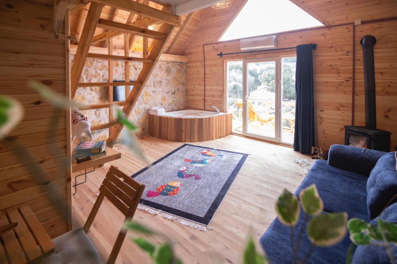 Gaia Bungalows Foça Bagian luar foto