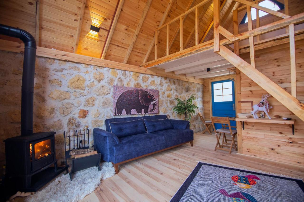 Gaia Bungalows Foça Bagian luar foto
