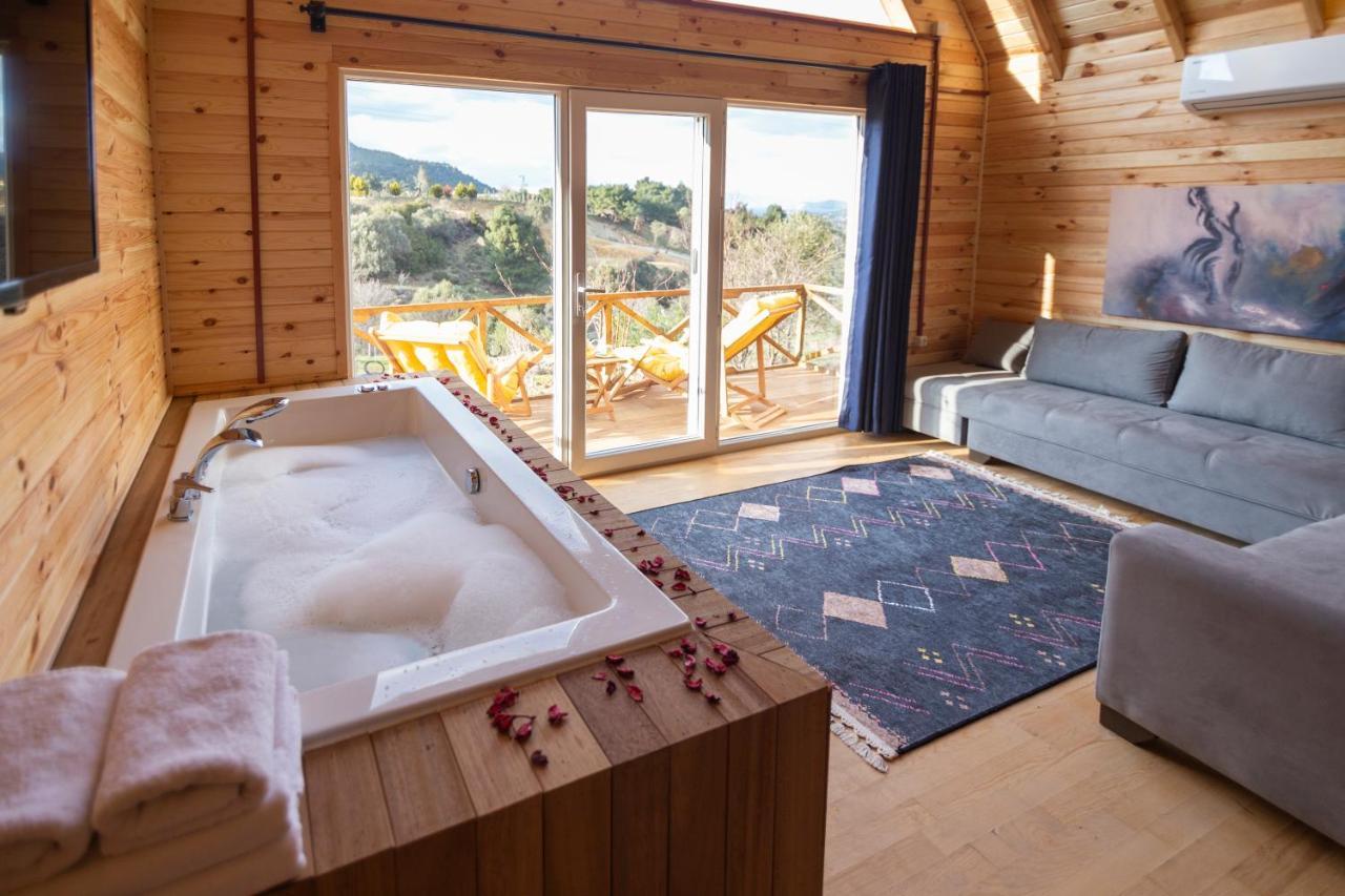 Gaia Bungalows Foça Bagian luar foto