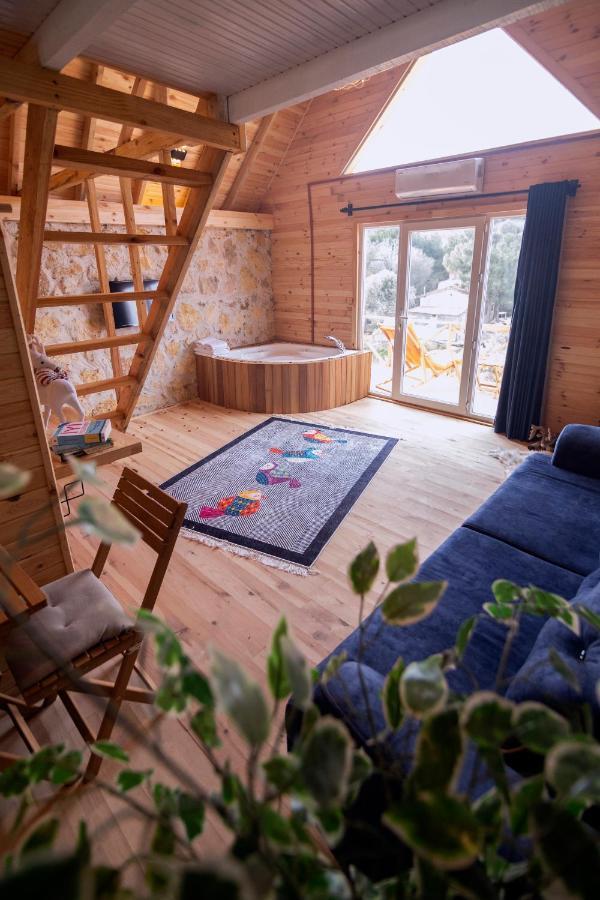 Gaia Bungalows Foça Bagian luar foto